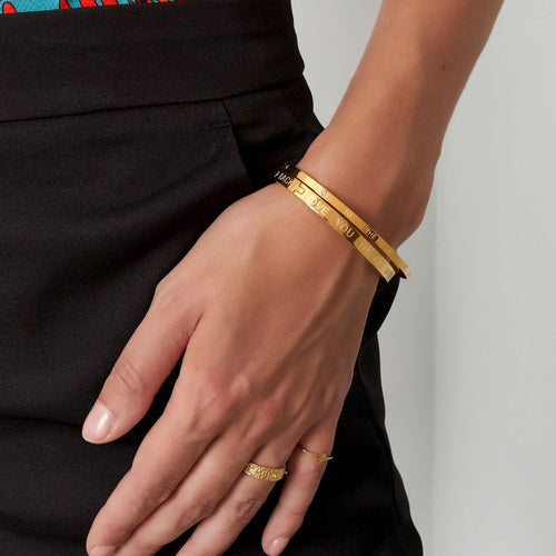 Love You to the Moon and Back Small Bangle – Gold