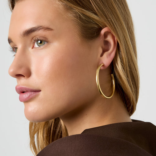 Halo Curve Matte Hoop Earrings – Gold