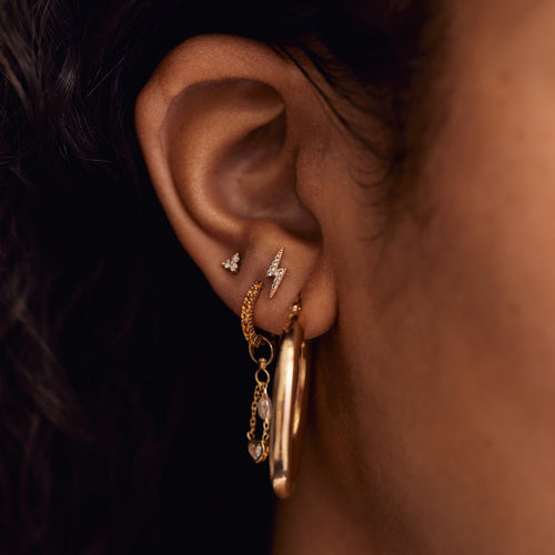 Single Love Strike Stud Earring