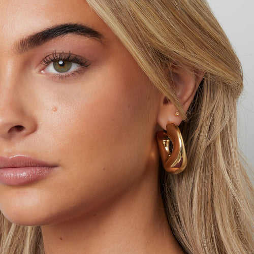 Chunky Bold Hoop Earrings – Gold