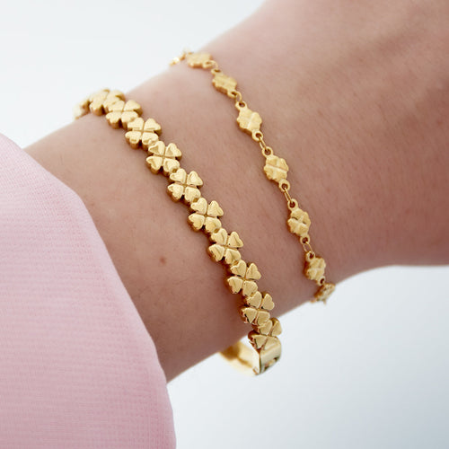 Floral Charm Bangle – Gold