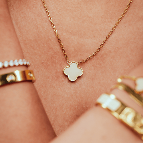 Beige Clover Chain