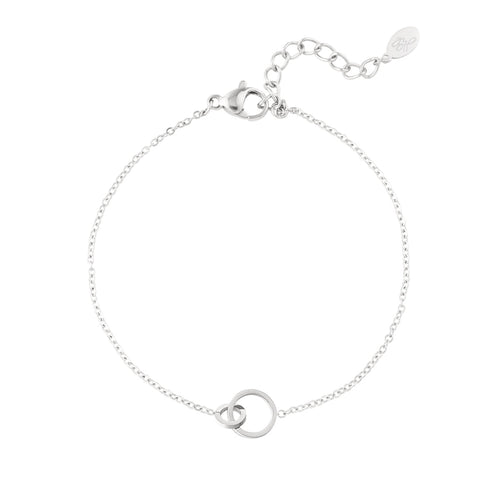 Chain-Connected Bracelet – Silver
