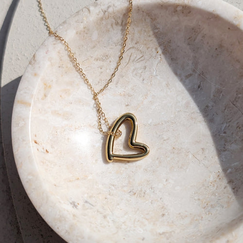 Mini Heart Necklace Gold
