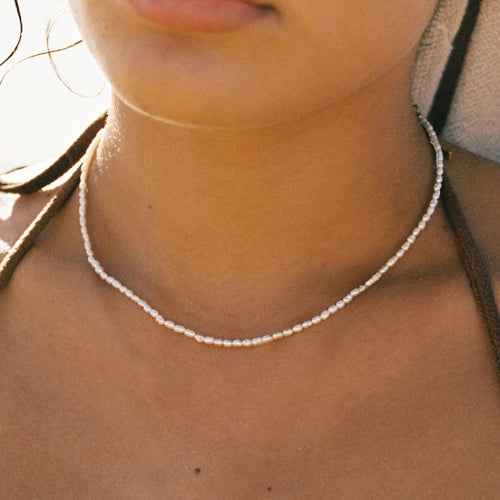 Kleine Perlen Choker